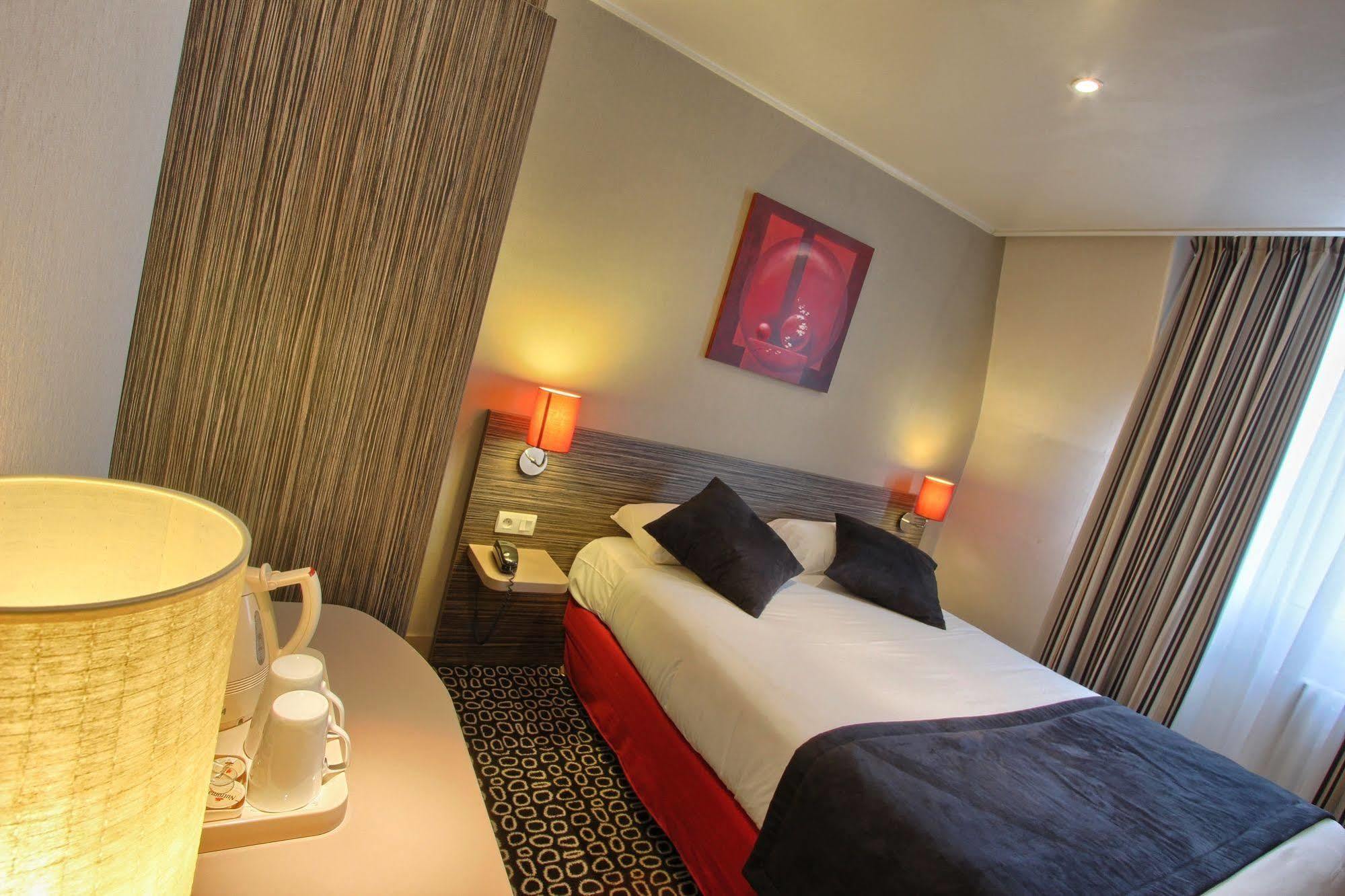 Timhotel Odessa Montparnasse Париж Екстериор снимка